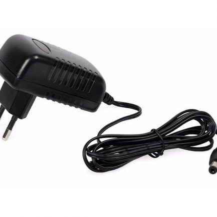 Adaptör